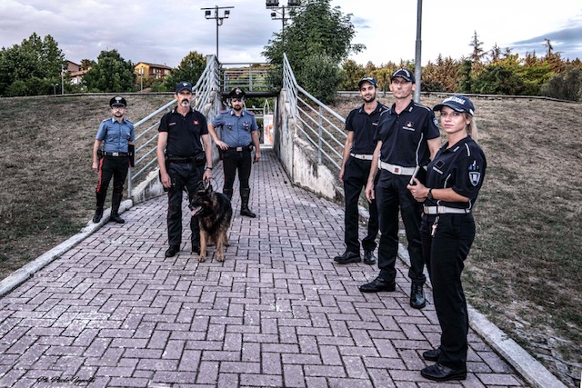 I carabinieri a Umbertide con il cane Batman 