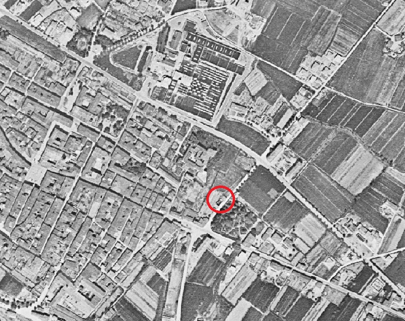 La sagoma del molino del Crocifisso in una foto aerea del 1954 (immagine reperita su www.regione.toscana.it/geoscopio)
