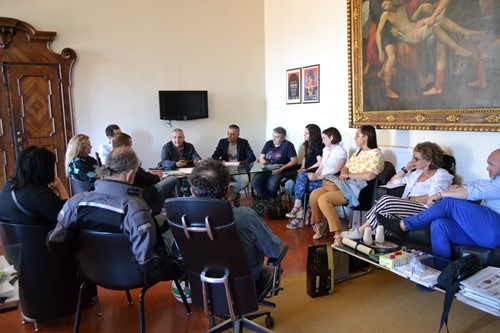 Nasce il Consorzio Pro Centro. Presentato in comune il nuovo gruppo dei commercianti tifernati. - Attualità | TTV.it