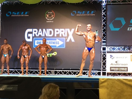 La Valtiberina brilla per molti sport e da ora anche nel Body Building grazie al Pievano Daniele Dezzi 1 La Valtiberina brilla per molti sport e da ora anche nel Body Building grazie al Pievano Daniele Dezzi - Sport | TTV.it