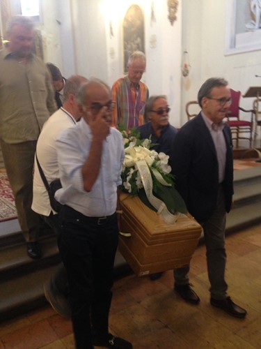 Una folla commossa ha salutato Eliana Pirazzoli, decana dei giornalisti tifernati 1 Una folla commossa ha salutato Eliana Pirazzoli, decana dei giornalisti tifernati - Attualità | TTV.it