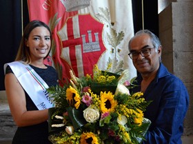 In partenza per Iesolo, Miss Umbria Monica Bartolucci ricevuta in comune - Attualità | TTV.it