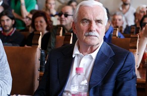 Nomine alla fondazione Burri: una rinuncia ad una battaglia unitaria delle minoranze che ci amareggia e un baratto che non appartiene 1 Nomine alla fondazione Burri: una rinuncia ad una battaglia unitaria delle minoranze che ci amareggia e un baratto che non appartiene - Attualità | TTV.it