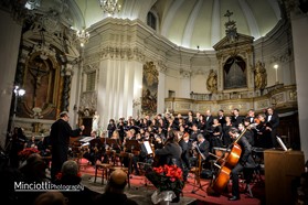 Vigilia di Natale allegra e movimentata a Città di Castello e dintorni con varie apparizioni di Babbo Natale - Attualità | TTV.it