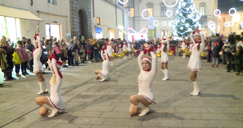 La città tifernate si è vestita a festa per celebrare il Natale in un'atmosfera più magica che mai. - Attualità | TTV.it
