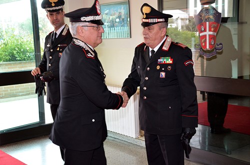 Il Generale Masciulli visita il comando provinciale di Arezzo - Attualità | TTV.it