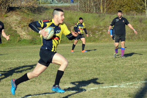 La Union Rugby Arezzo chiude il girone d’andata con una sconfitta. La squadra aretina è stata superata per 14-8 nella delicata trasferta sul campo del Gispi Rugby Prato - Sport | TTV.it