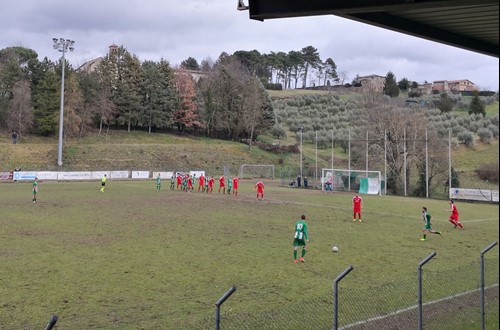 Finisce per 0-1 la partita fra la Baldaccio Bruni - Lastrigiana. Amara sconfitta in casa per la squadra biancoverde 3 Finisce per 0-1 la partita fra la Baldaccio Bruni - Lastrigiana. Amara sconfitta in casa per la squadra biancoverde - Sport | TTV.it