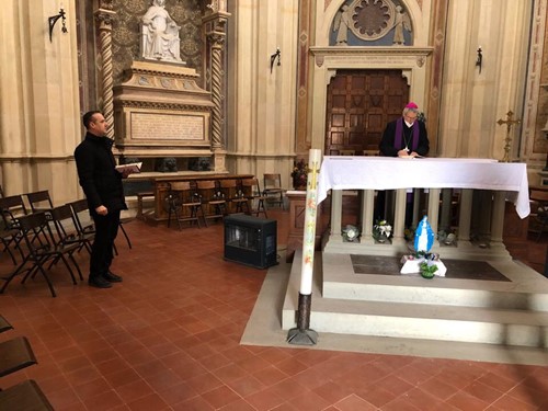 Coronavirus: la preghiera del vescovo per tutti i defunti nel cimitero tifernate 1 Coronavirus: la preghiera del vescovo per tutti i defunti nel cimitero tifernate - Attualità | TTV.it