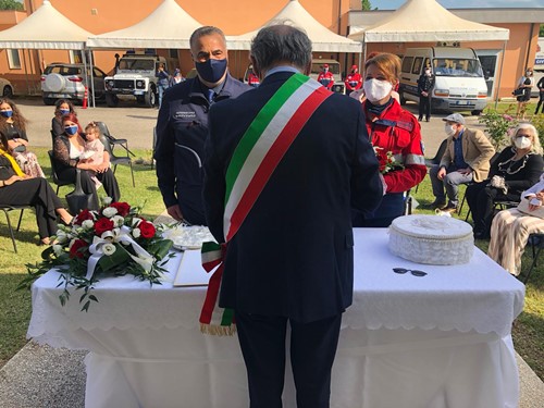Il sì di Antonella e Fabrizio di fronte al centro comunale di Protezione Civile tifernate 3 Il sì di Antonella e Fabrizio di fronte al centro comunale di Protezione Civile tifernate - Attualità | TTV.it