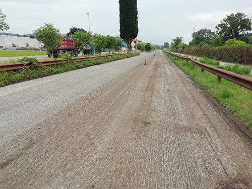 Iniziati i lavori di rifacimento del manto stradale di alcuni tratti della ex strada statale Tiberina - Attualità | TTV.it