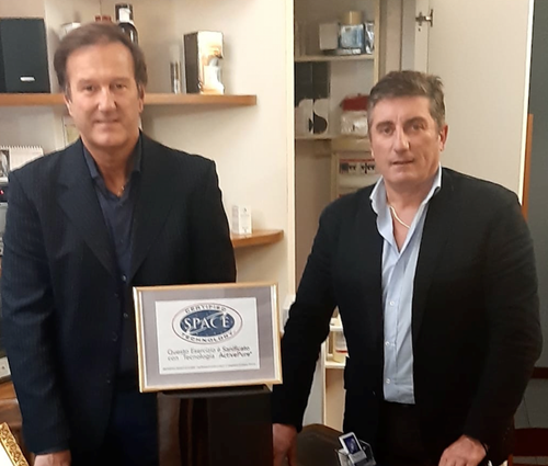 Una nuova tecnologia per sanificare gli ambienti, apripista della sperimentazione il parrucchiere Roberto Brunelli 1 Una nuova tecnologia per sanificare gli ambienti, apripista della sperimentazione il parrucchiere Roberto Brunelli - Attualità | TTV.it
