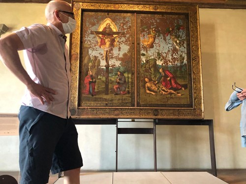 Un film documentario su Raffaello, giorni intensi di riprese alla Pinacoteca di Città di Castello - Cultura | TTV.it
