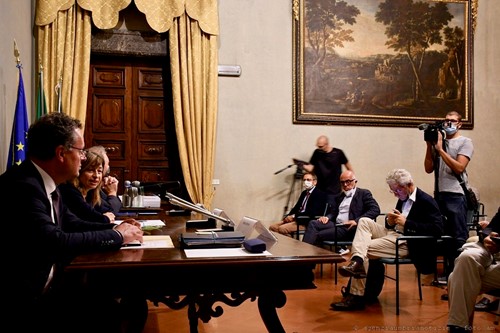 Gestione rifiuti: nel 2021 nuovo piano per trasformare l'Umbria in un modello virtuoso. Da oggi al lavoro un nuovo comitato tecnico scientifico 3 Gestione rifiuti: nel 2021 nuovo piano per trasformare l'Umbria in un modello virtuoso. Da oggi al lavoro un nuovo comitato tecnico scientifico - Attualità | TTV.it
