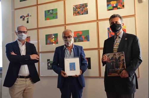 IL NUOVO AMBASCIATORE DEL MESSICO RICEVUTO DAL SINDACO NELLA SUA PRIMA VISITA DI LAVORO IN UMBRIA - Attualità | TTV.it