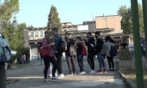 Fra regole e limitazioni, il rientro a scuola al tempo del Covid 1 Fra regole e limitazioni, il rientro a scuola al tempo del Covid - Attualità | TTV.it
