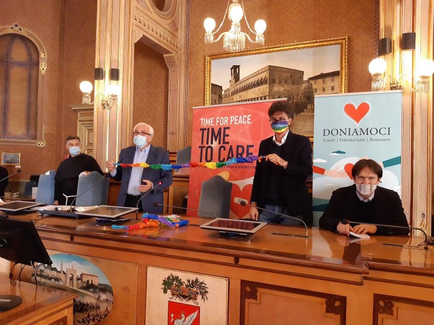 Marcia della Pace: presentata la manifestazione di domenica e il Meeting Time to peace – Time to care 1 Marcia della Pace: presentata la manifestazione di domenica e il Meeting Time to peace – Time to care - Attualità | TTV.it