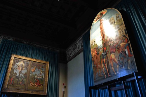 Oltre 900 visitatori nei primi giorni di novembre per la mostra su Raffaello 3 Oltre 900 visitatori nei primi giorni di novembre per la mostra su Raffaello - Cultura | TTV.it