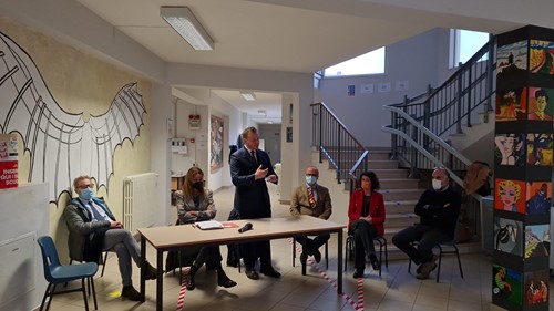 Iniziati i lavori alla scuola media di Pistrino. Interventi per 1 milione di euro 2 Iniziati i lavori alla scuola media di Pistrino. Interventi per 1 milione di euro - Attualità | TTV.it