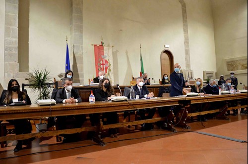Insediamento del consiglio comunale: Luciano Bacchetta presidente del Consiglio 5 Insediamento del consiglio comunale: Luciano Bacchetta presidente del Consiglio - Attualità | TTV.it