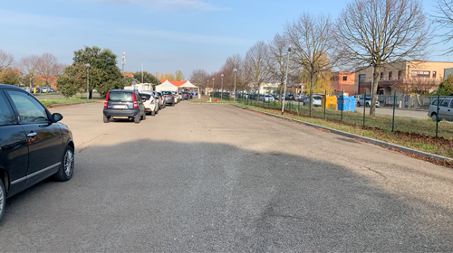 Covid e drive through: un anno dopo, ancora in fila - Attualità | TTV.it