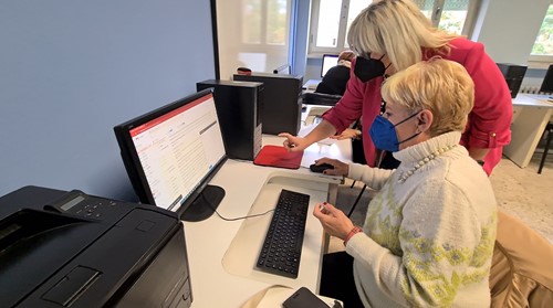 Nuovo progetto dell'Auser Umbria: i nonni diventano “digitali” grazie agli studenti 2 Nuovo progetto dell'Auser Umbria: i nonni diventano “digitali” grazie agli studenti - Attualità | TTV.it