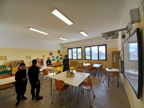 Alla primaria di Pierantonio, inaugurata la "Scuola senza zaino" 2 Alla primaria di Pierantonio, inaugurata la "Scuola senza zaino" - Attualità | TTV.it