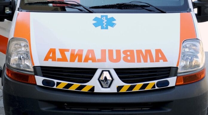 2306860_ambulanza3