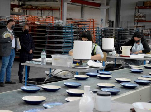 ceramiche-noi-piatto-antibatterico-2 ceramiche-noi-piatto-antibatterico-2