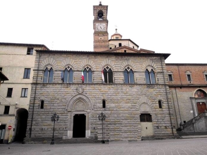 città-di-castello-palazzo-dei-priori-sede-del-comune