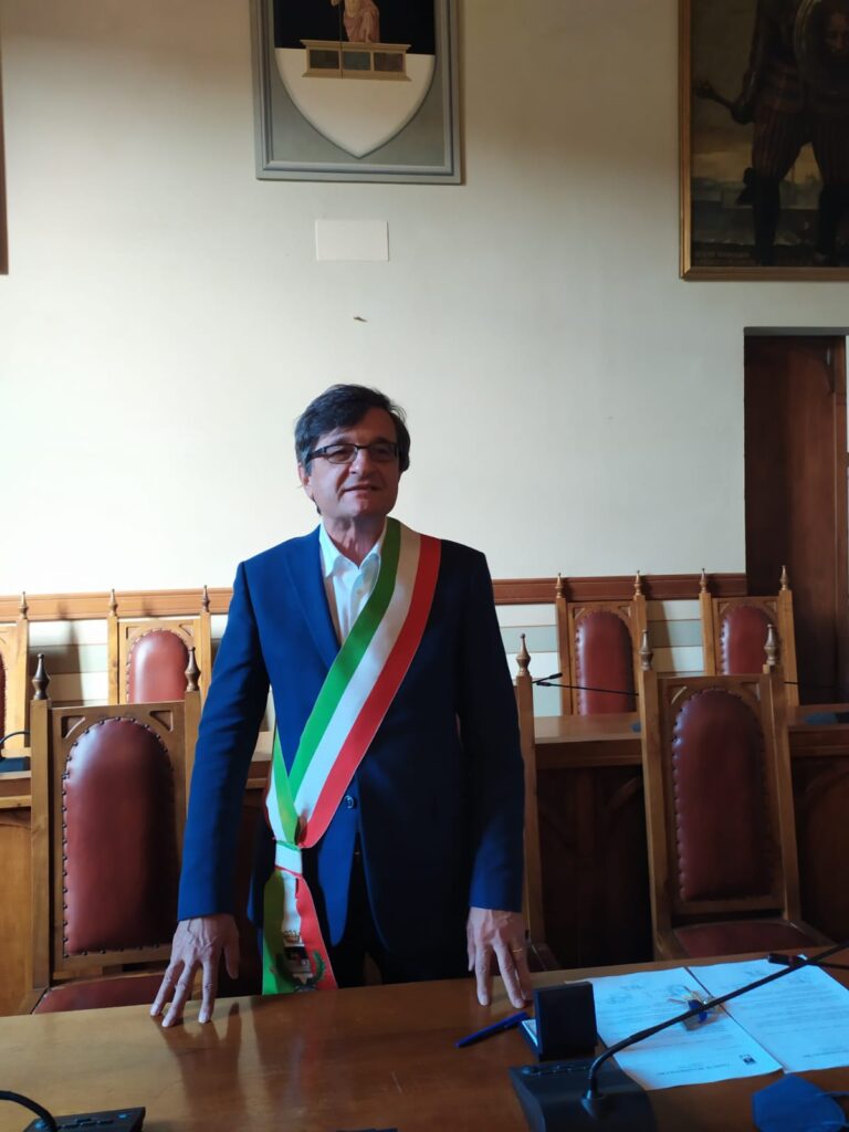 innocenti-sindaco