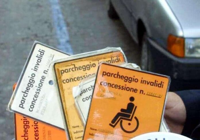 permesso-di-parcheggio-per-disabili-880604