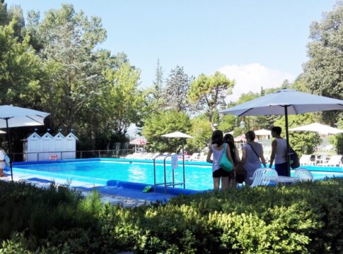 piscina-termale-fontecchio-2 piscina-termale-fontecchio-2