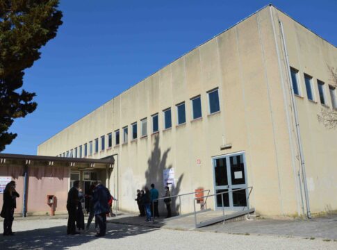 punto-vaccinale-salviani punto-vaccinale-salviani