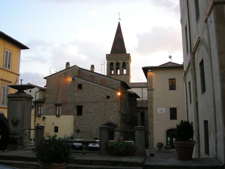 sansepolcro-campanile-via-aggiunti