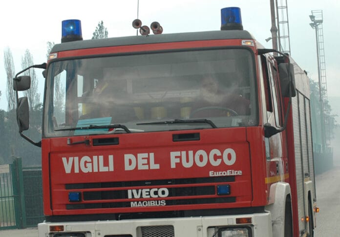 vigili-del-fuoco-camion
