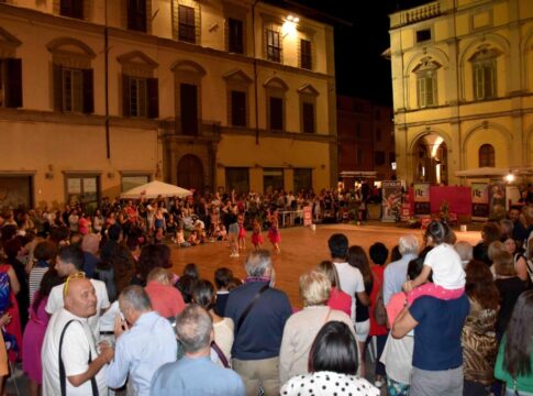 Notte Fucsia