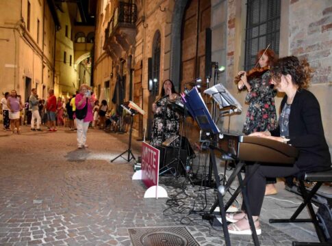 Notte Fucsia