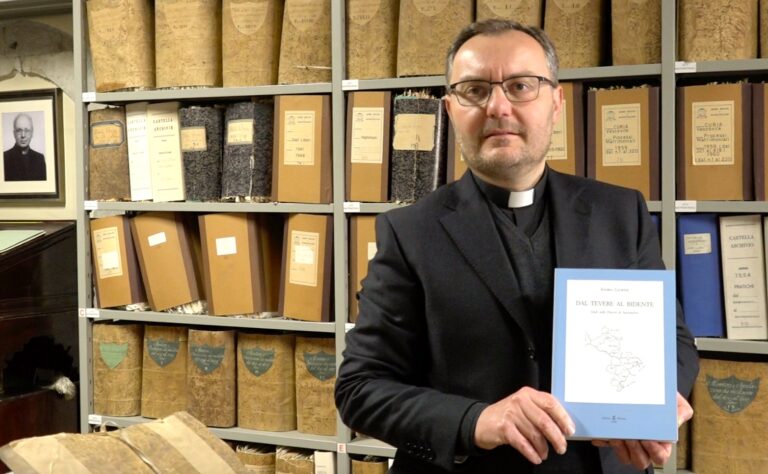andrea czortek libro diocesi ss