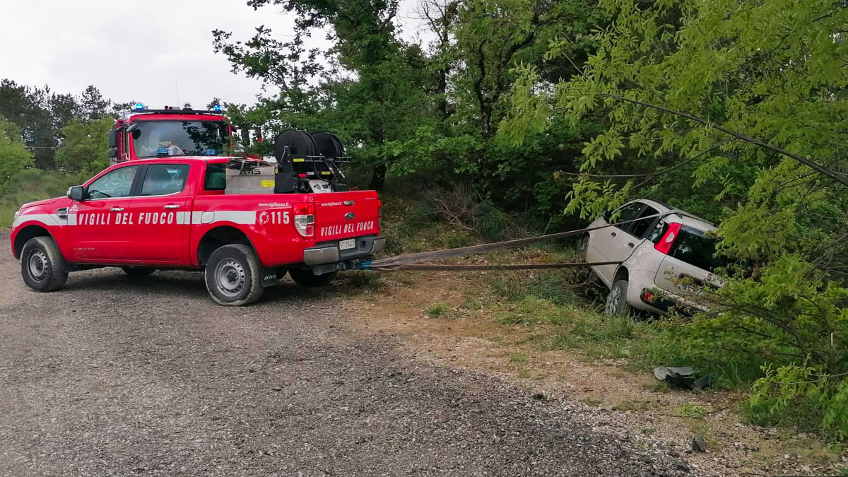 Auto finisce fuori strada, muore 80enne tifernate 1 Incidente Trogna
