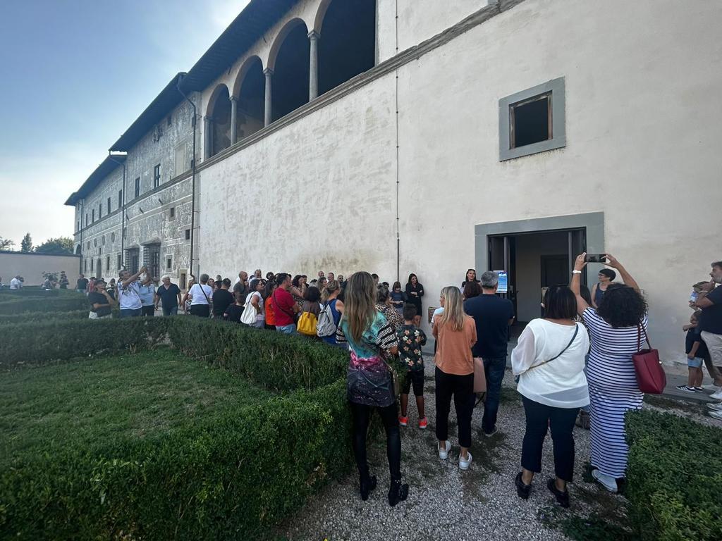 “Alla ricerca di Blub”, successo per l’inaugurazione della mostra 2 cdc blub pinacoteca gente