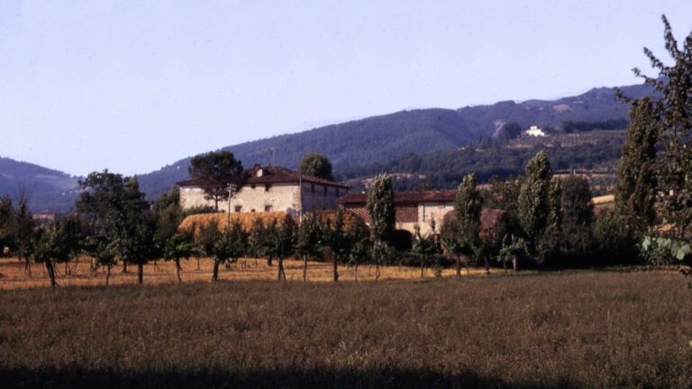 Il podere della Pieve Vecchia in una foto degli anni ‘70 (https://sansepolcroes.com)