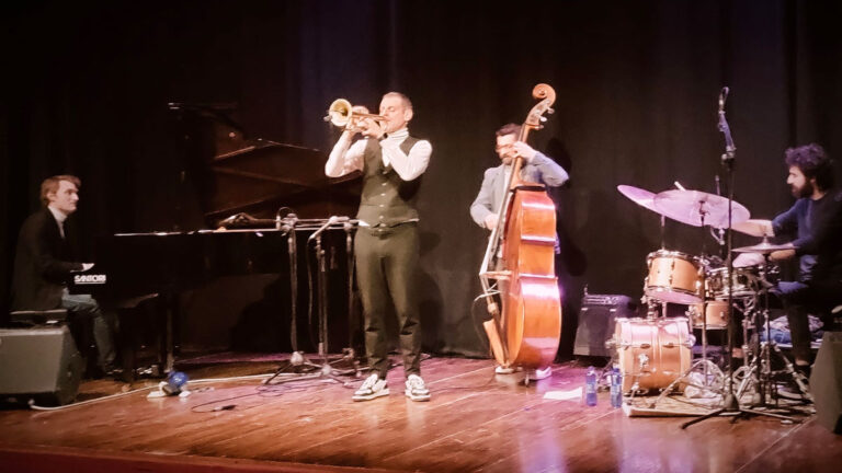 jazz club