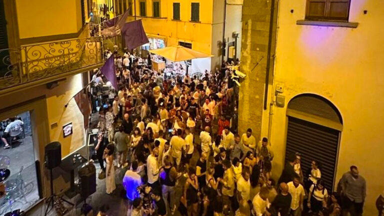 borgo in bianco