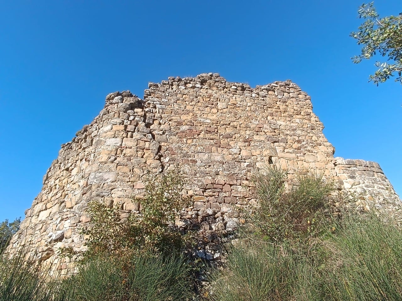 Resti del castello di Montagutello