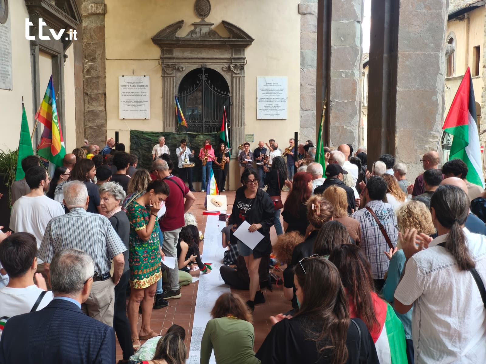 A Sansepolcro trascritti i nomi dei 18.500 bambini morti a Gaza 2 A Sansepolcro trascritti i nomi dei 18.500 bambini morti a Gaza - Attualità | TTV.it