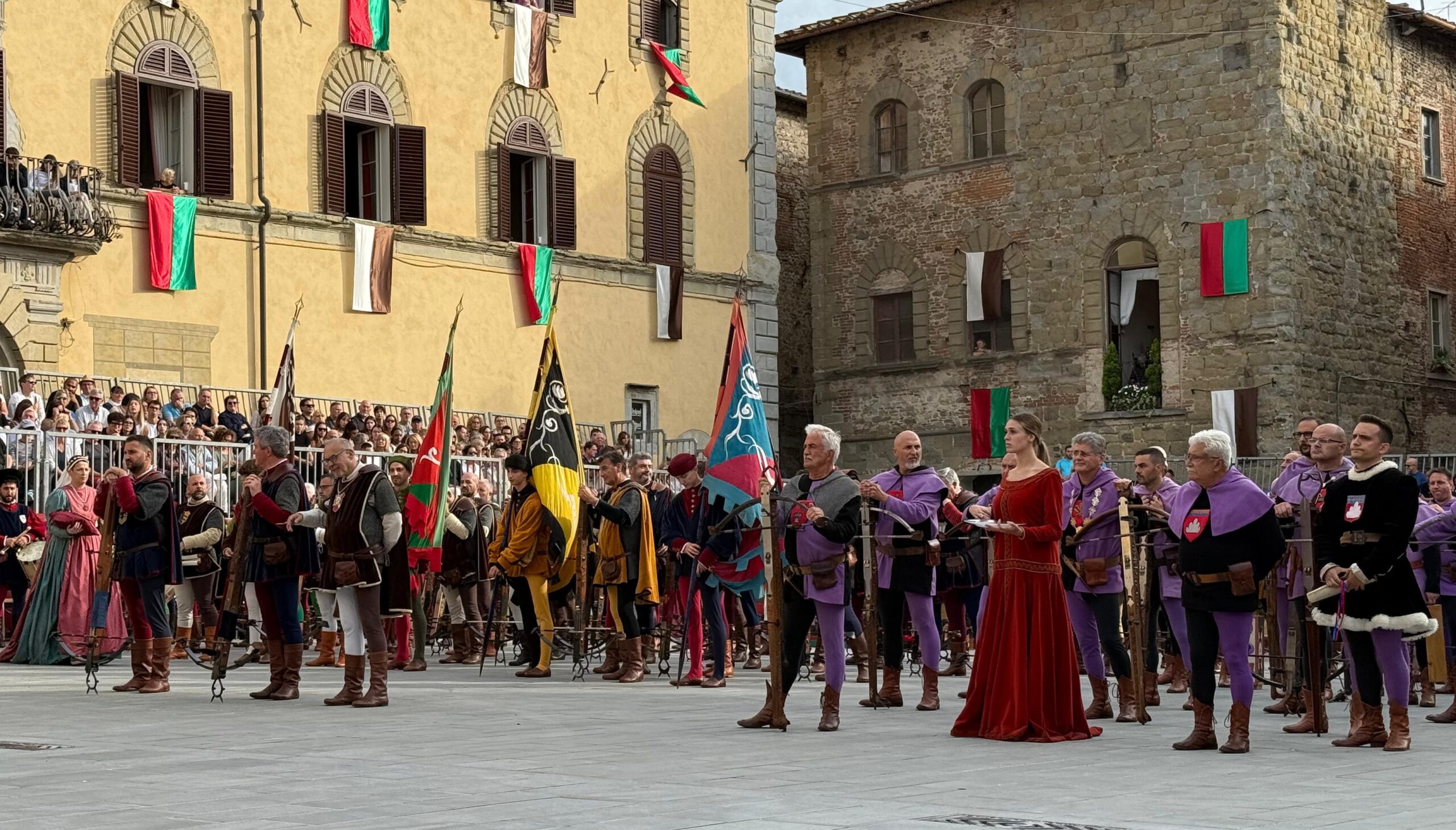 Sansepolcro vince il 150º Palio della Balestra con Marco Tontini - Attualità | TTV.it