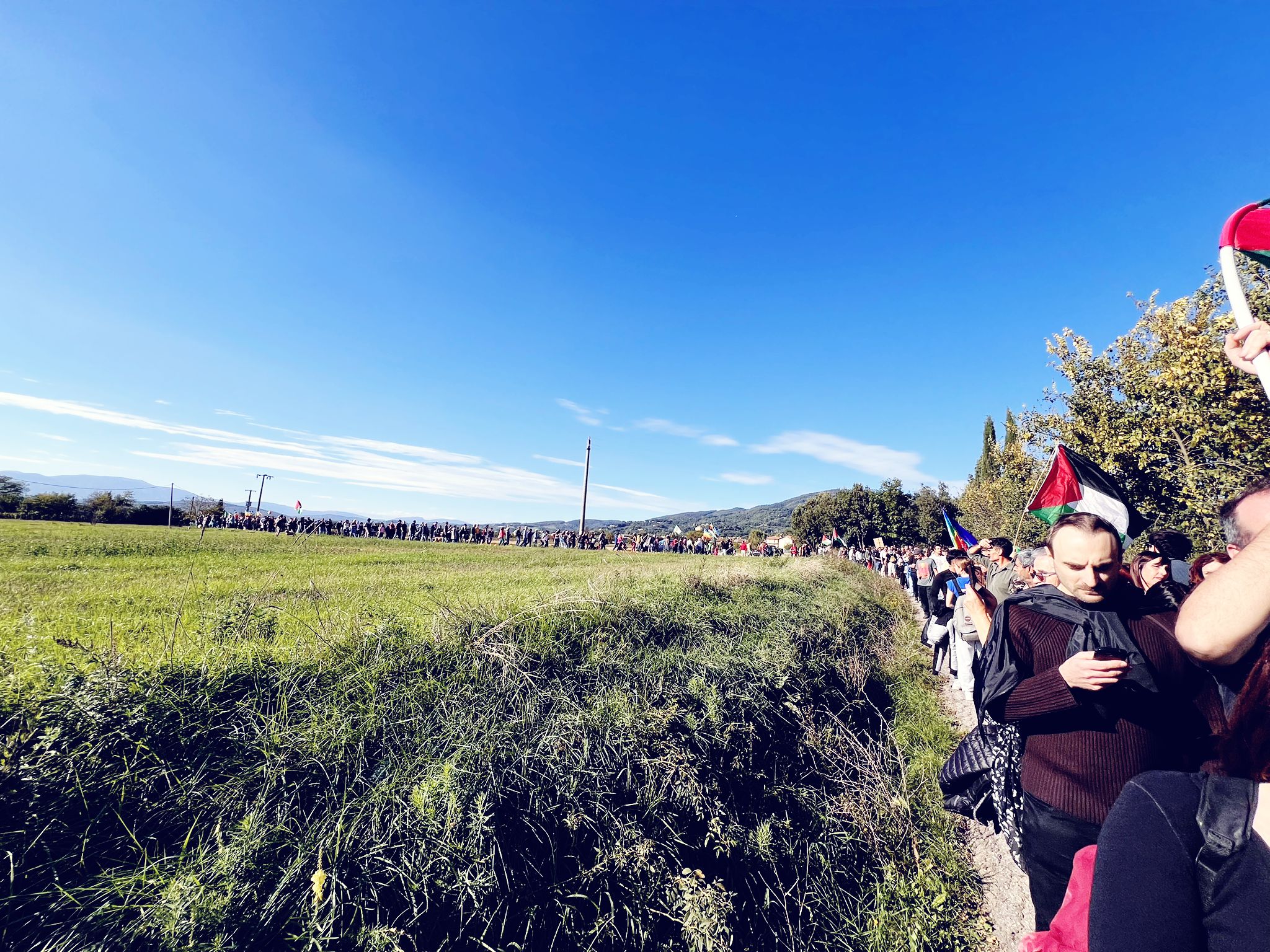 In tantissimi al corteo di solidarietà per Gaza - Attualità | TTV.it