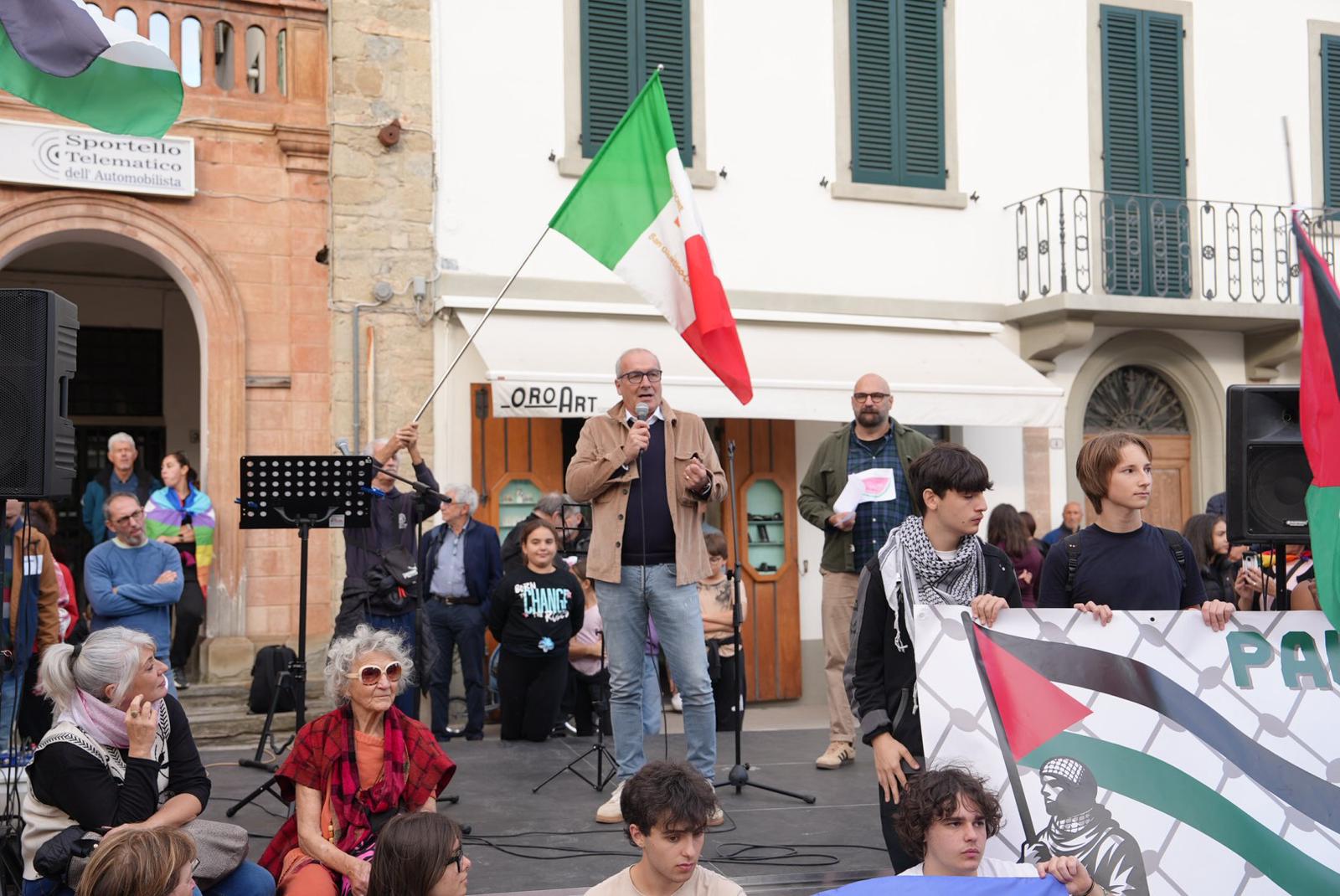 In tantissimi al corteo di solidarietà per Gaza - Attualità | TTV.it