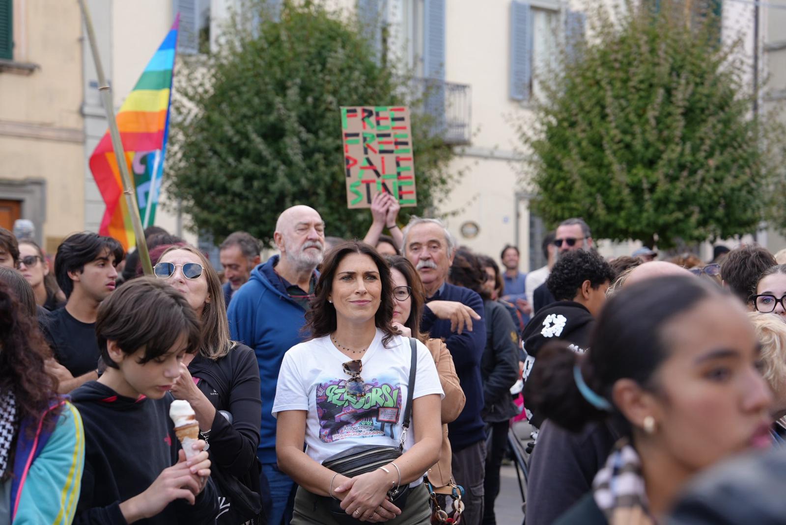 In tantissimi al corteo di solidarietà per Gaza - Attualità | TTV.it